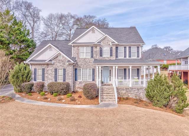 Property at 113 Brighton Ct NE, Calhoun, GA 30701, 5 beds, 3 baths