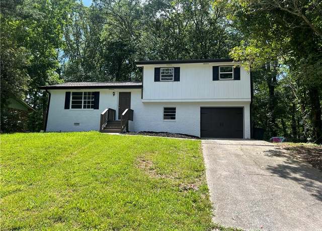 Property at 3800 Leisure Ln, Atlanta, GA 30349, 3 beds, 2 baths