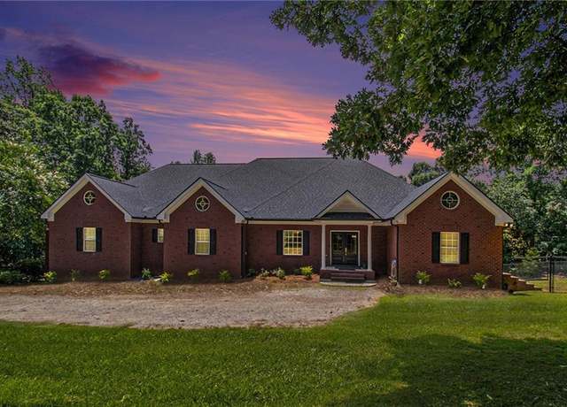 Property at 1771 Leon Ellis Rd, Hull, GA 30646, 4 beds, 3.5 baths