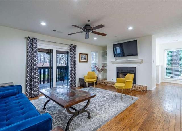 Property at 1901 Cumberland Ct, Smyrna, GA 30080, 2 beds, 2 baths
