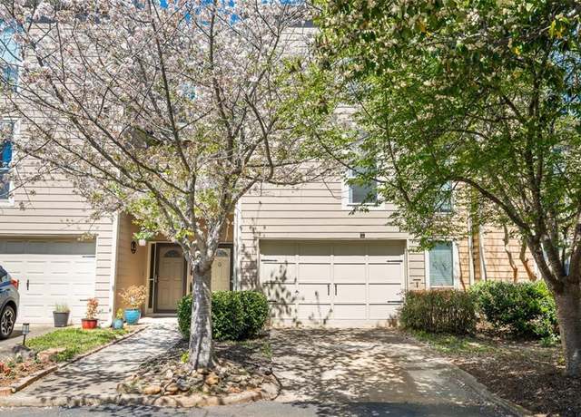 Property at 1127 Riverbend Club Dr SE, Atlanta, GA 30339, 3 beds, 2.5 baths