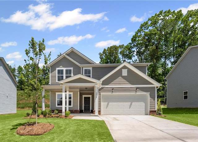 Property at 3016 Orwell Dr, Gainesville, GA 30507, 4 beds, 2.5 baths