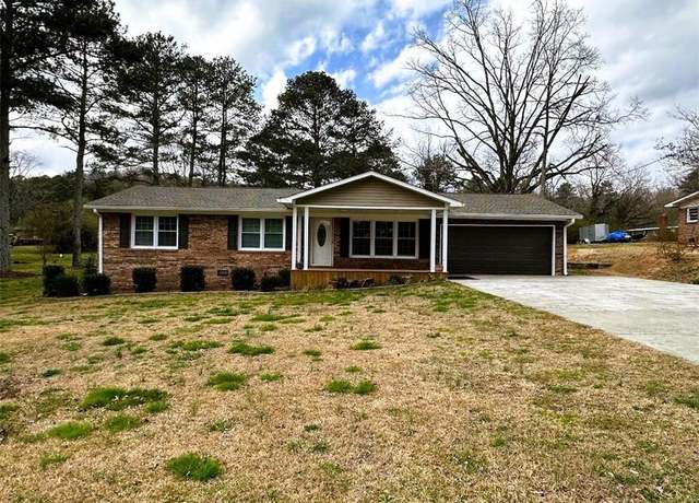 Property at 198 Iracille Ln, Calhoun, GA 30701, 3 beds, 2 baths