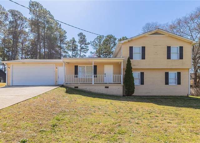 Property at 774 Marthas Dr, Lawrenceville, GA 30045, 3 beds, 2 baths