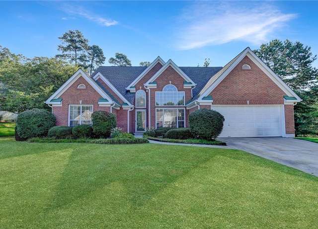 Property at 3643 Dunbar Ln, Suwanee, GA 30024, 3 beds, 2 baths