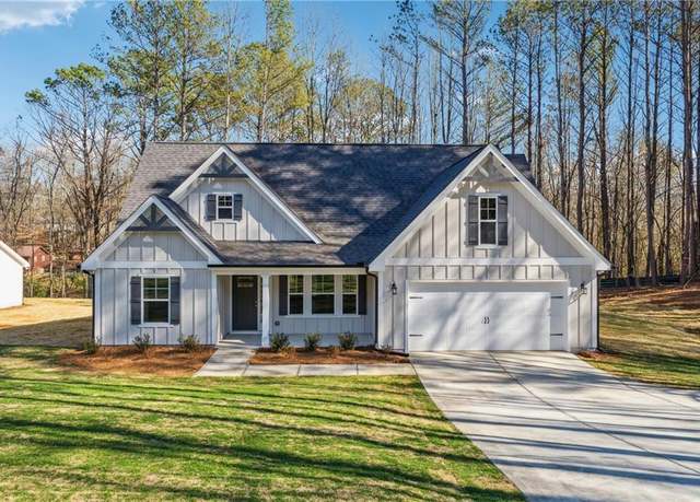 Property at 7429 Highway 136 West, Talking Rock, GA 30175, 3 beds, 2 baths