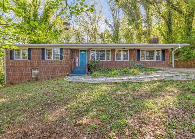 Property at 2140 Pine Tree Cir, Gainesville, GA 30501, 3 beds, 2 baths