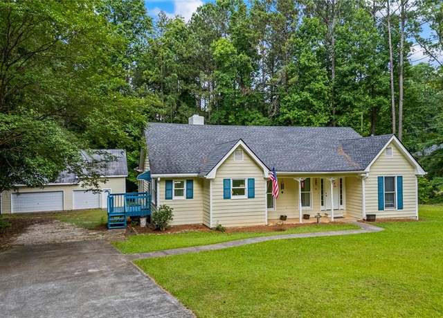Property at 4030 Grady Smith Road Rd, Loganville, GA 30052, 3 beds, 2 baths