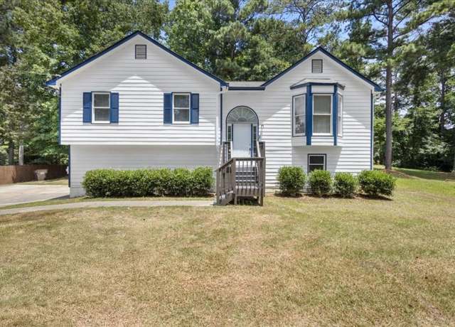 Property at 624 Silverthorne Cir, Douglasville, GA 30134, 5 beds, 2 baths
