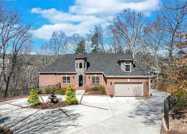 Property at 2152 Silver Cir, Gainesville, GA 30506, 4 beds, 5.5 baths