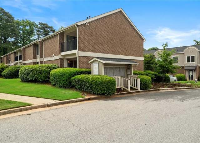 Property at 3301 Henderson Mill Rd Unit J1, Atlanta, GA 30341, 2 beds, 2 baths