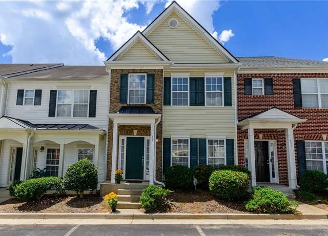 Property at 636 Kenridge Way, Suwanee, GA 30024, 2 beds, 2.5 baths