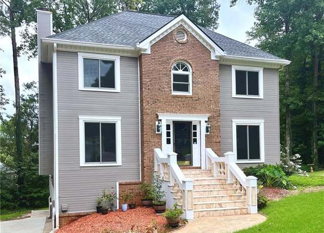 Property at 2101 Dawn Ct, Suwanee, GA 30024, 3 beds, 2.5 baths