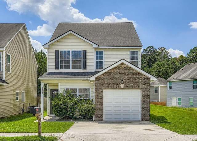 Property at 6530 Grey Fox Way, Riverdale, GA 30296, 3 beds, 2.5 baths