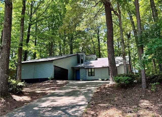 Property at 5432 Post Road Pass, Stone Mountain, GA 30088, 3 beds, 2 baths