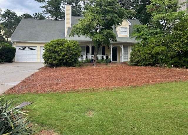 Property at 750 Providence Dr, Lawrenceville, GA 30044, 3 beds, 2 baths