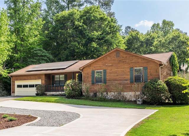 Property at 522 Knollwood Dr, Stockbridge, GA 30281, 3 beds, 2 baths