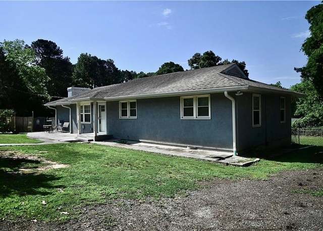 Property at 1621 Oak Rd, Snellville, GA 30078, 4 beds, 3 baths