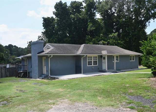Property at 1621 Oak Rd, Snellville, GA 30078, 4 beds, 3 baths