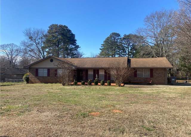 Property at 1655 Old Salem Rd, Covington, GA 30013, 3 beds, 2 baths