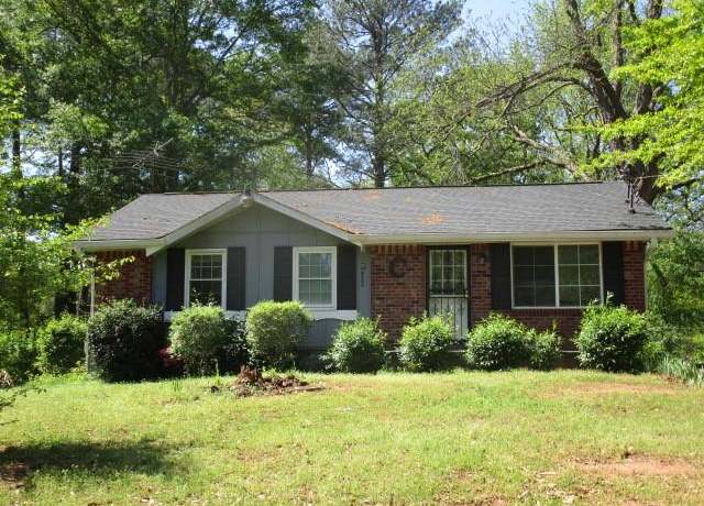Property at 8317 Marlborough Dr, Jonesboro, GA 30238, 3 beds, 1.5 baths