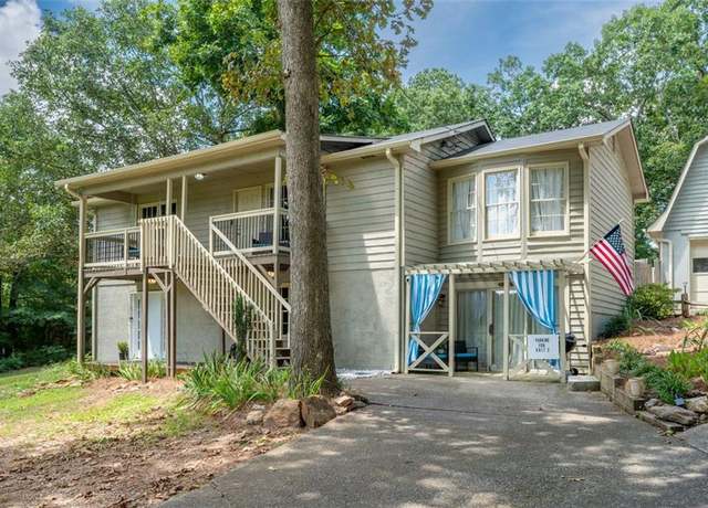 Property at 4297 Earney Rd, Woodstock, GA 30188, 6 beds, 4.5 baths