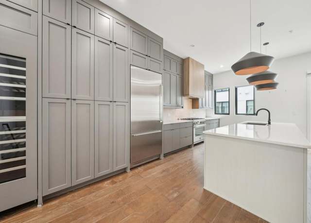 Property at 71 Krog St NE, Atlanta, GA 30307, 3 beds, 4 baths
