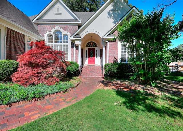 Property at 1595 Lake Lucerne Rd SW, Lilburn, GA 30047, 4 beds, 3.5 baths