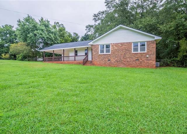 Property at 656 William St, Dacula, GA 30019, 3 beds, 2 baths