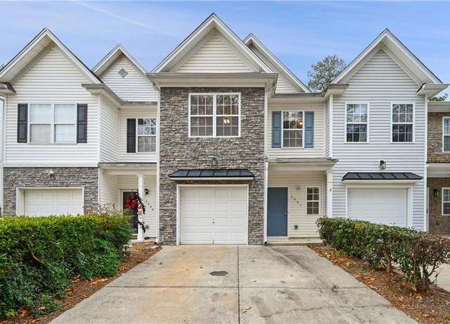 Property at 2991 Greyhawk Ln, Cumming, GA 30040, 2 beds, 2.5 baths