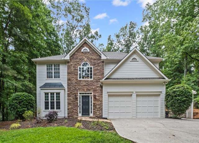 Property at 125 Sable Pointe Dr, Milton, GA 30004, 4 beds, 2.5 baths