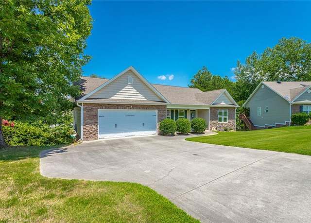 Property at 104 Carrigan Circle Cir, Ringgold, GA 30736, 3 beds, 2 baths