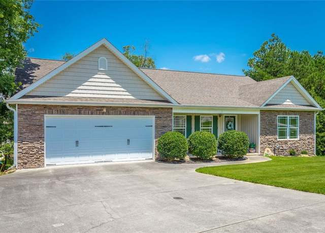 Property at 104 Carrigan Circle Cir, Ringgold, GA 30736, 3 beds, 2 baths