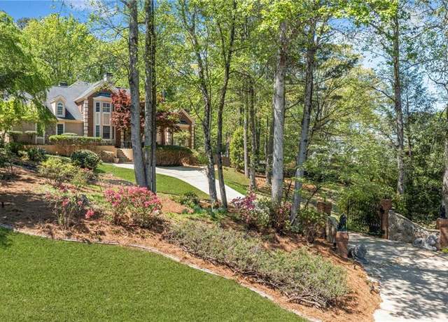 Property at 15470 Alpha Woods Dr, Alpharetta, GA 30004, 6 beds, 6.5 baths