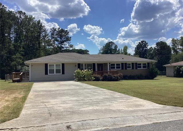 Property at 102 Cross Creek Pkwy, Dallas, GA 30157, 4 beds, 2.5 baths