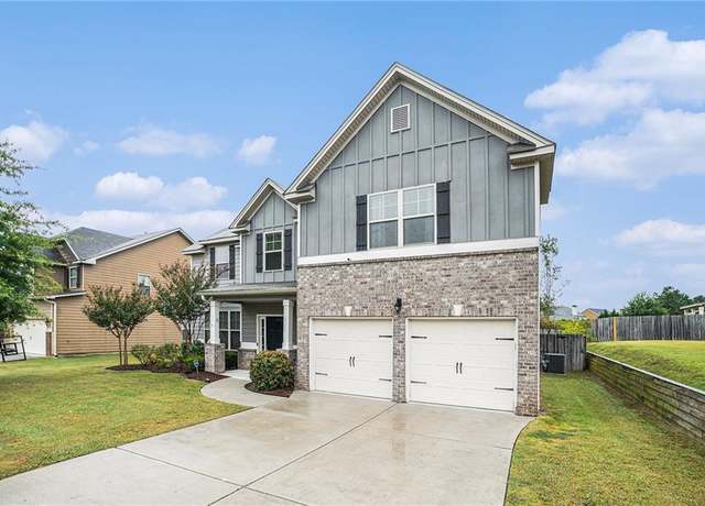 Property at 4088 Elm Trace Dr, Loganville, GA 30052, 4 beds, 2.5 baths