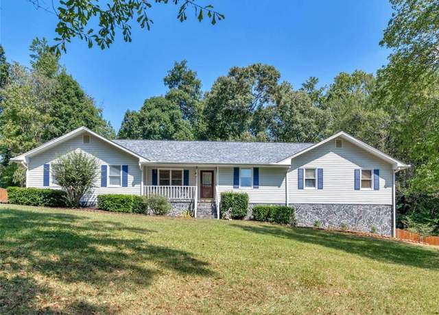 Property at 5 Ridgewood Cir, Mcdonough, GA 30252, 4 beds, 2 baths