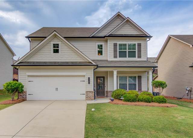 Property at 1102 Kingswood Way, Hoschton, GA 30548, 4 beds, 2.5 baths