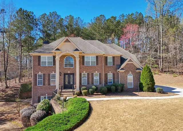 Property at 5615 Toccoa Dr, Douglasville, GA 30135, 5 beds, 4.5 baths