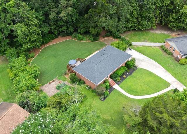 Property at 388 Talcott Cir NW, Marietta, GA 30064, 3 beds, 2 baths