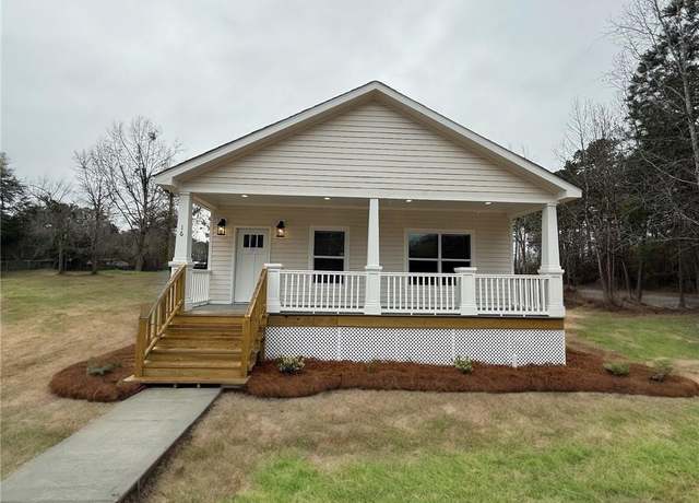 Property at 16 Pear St, Ludowici, GA 31316, 3 beds, 2 baths