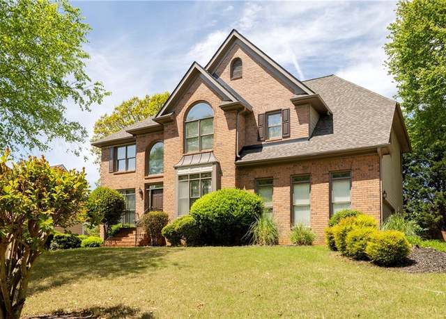 Property at 2975 Oak Hampton Way, Duluth, GA 30096, 5 beds, 3.5 baths