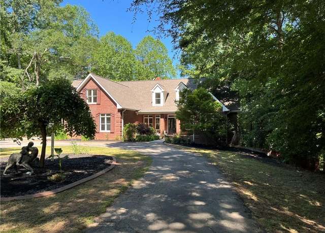 Property at 1003 Johnson Mill Rd, Jefferson, GA 30549, 4 beds, 3.5 baths