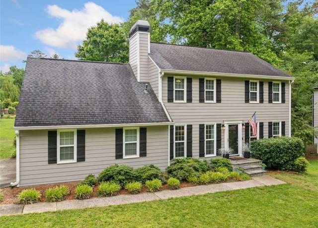 Property at 2166 Carlyle Dr, Marietta, GA 30062, 3 beds, 2.5 baths