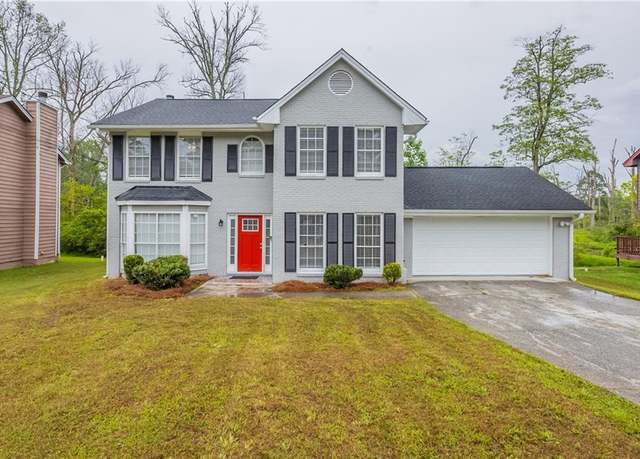 Property at 6590 Smoke Ridge Dr, Atlanta, GA 30349, 5 beds, 2.5 baths