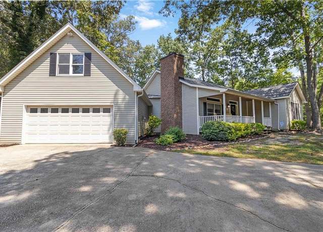 Property at 813 Ed Reed Rd, Lula, GA 30554, 3 beds, 3 baths