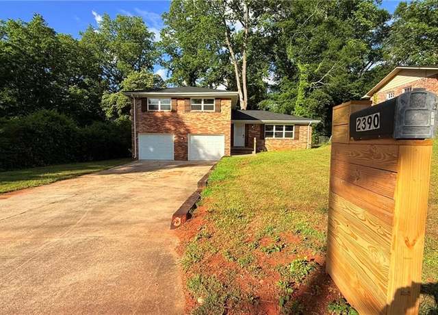 Property at 2390 Tiffany Pl, Decatur, GA 30035, 4 beds, 2.5 baths