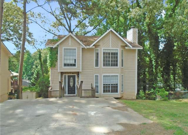 Property at 1038 Ascot Ct, Riverdale, GA 30296, 4 beds, 2.5 baths