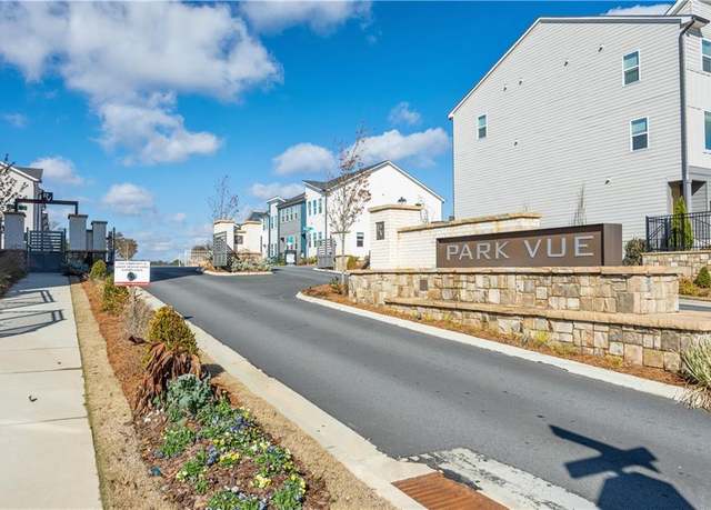 Property at 1520 Parks Edge Ln NW, Atlanta, GA 30318, 3 beds, 2.5 baths