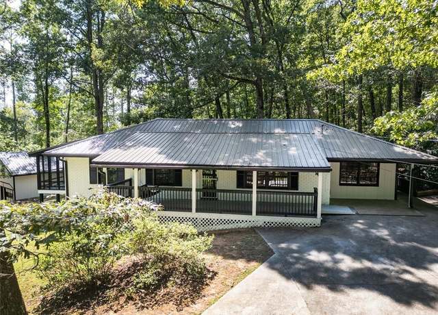 Property at 3058 White Rd NE, Conyers, GA 30012, 3 beds, 2.5 baths
